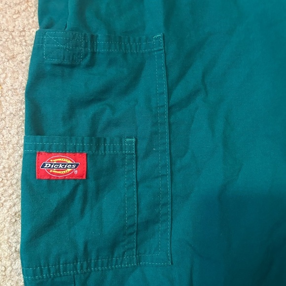 Dickie’s Forest Green Carpenter Pants - Picture 4 of 15